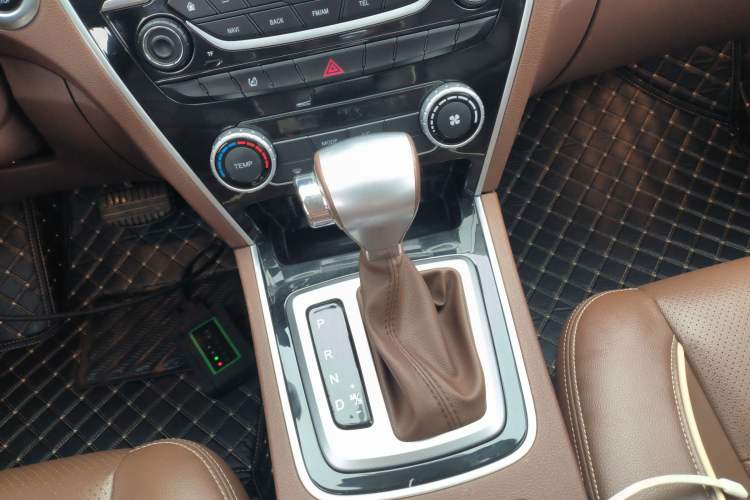 Used Leopaard CS10 2017 2.0T Automatic Urban Version Gear Lever