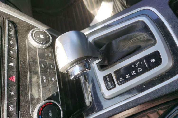 Used Leopaard CS10 2017 1.5T CVT Elite Model Gear Lever