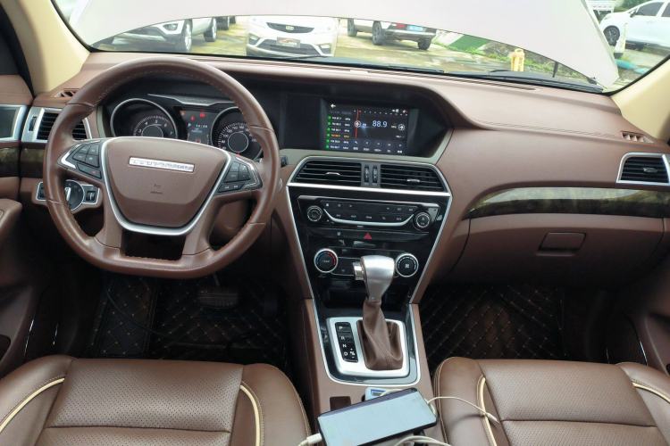Used Leopaard CS10 2017 2.0T Automatic Urban Version Interior 2