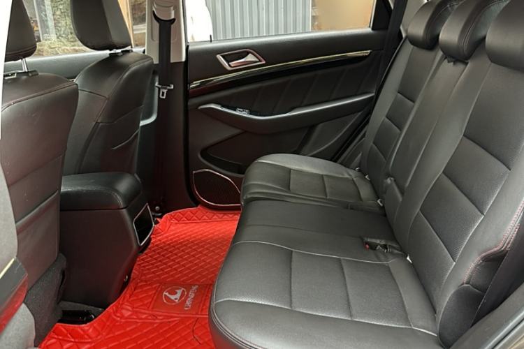 Used Leopaard CS10 2017 2.0T Automatic Urban Version Interior 4