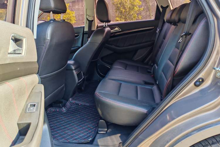 Used Leopaard CS10 2017 1.5T Manual Elite Version Interior 7