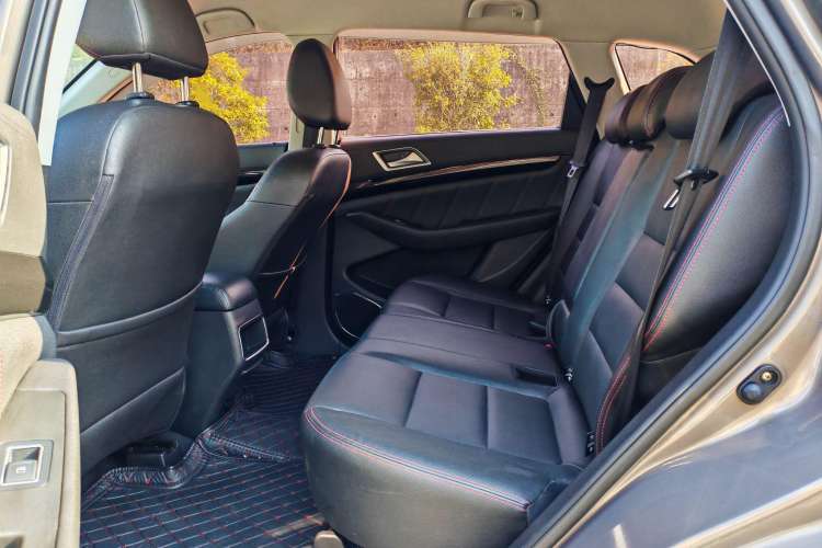 Used Leopaard CS10 2017 1.5T Manual Elite Version Interior 8