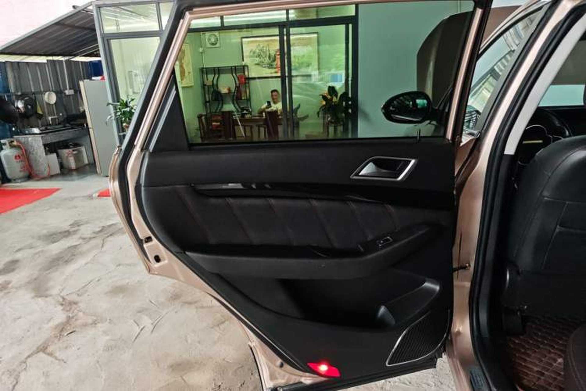 Used Leopaard CS10 2017 2.0T Automatic Luxury Edition Interior 8