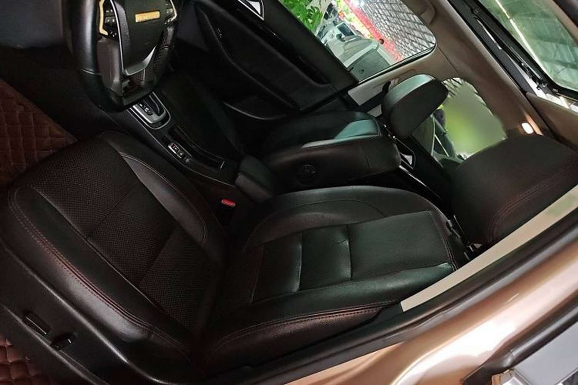 Used Leopaard CS10 2017 2.0T Automatic Luxury Edition Left Front Seat