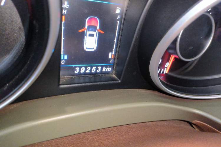 Used Leopaard CS10 2017 2.0T Automatic Urban Version Odometer Close Up