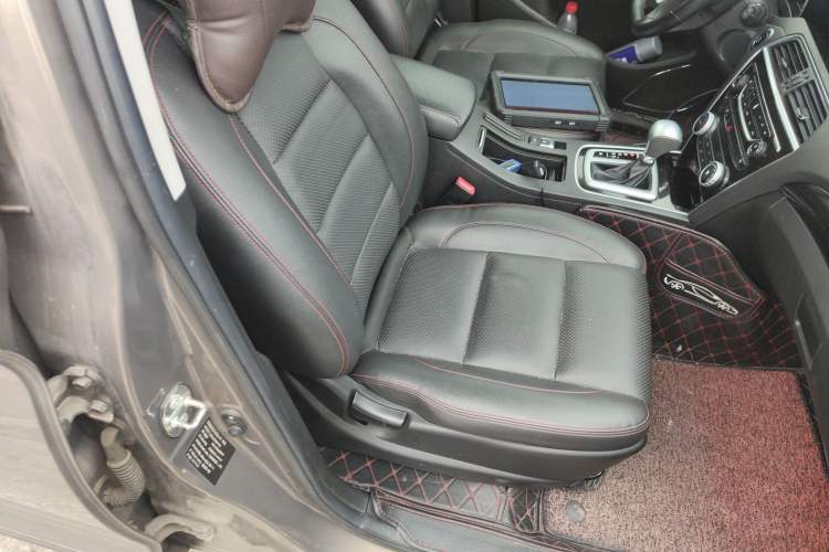 Used Leopaard CS10 2017 1.5T CVT Luxury Model Right Front Seat