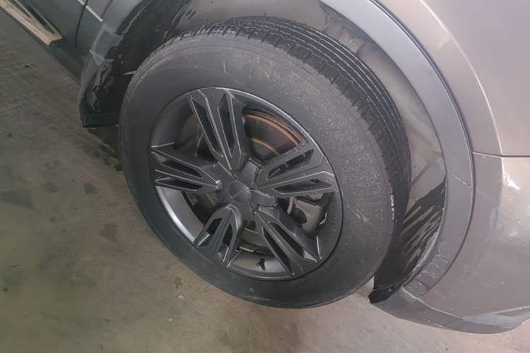 Used Leopaard CS10 2017 1.5T CVT Elite Model Right Front Wheel Hub