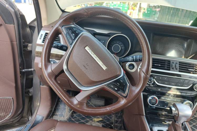 Used Leopaard CS10 2017 2.0T Automatic Urban Version Steering Wheel