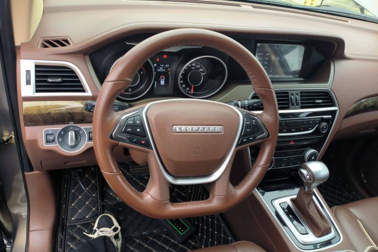 Used Leopaard CS10 2017 2.0T Automatic Urban Version Steering Wheel