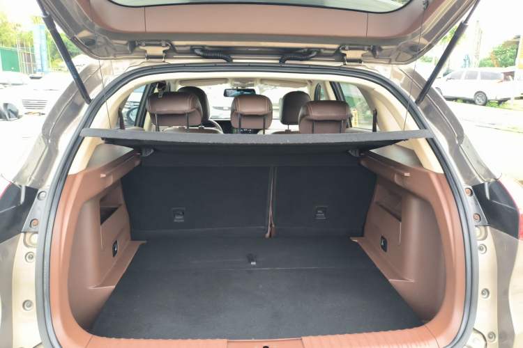 Used Leopaard CS10 2017 2.0T Automatic Urban Version Trunk