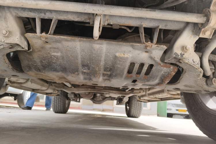Used Leopaard CS6 2011 2.4L 4x4 Gasoline Comfort Edition Chassis Front