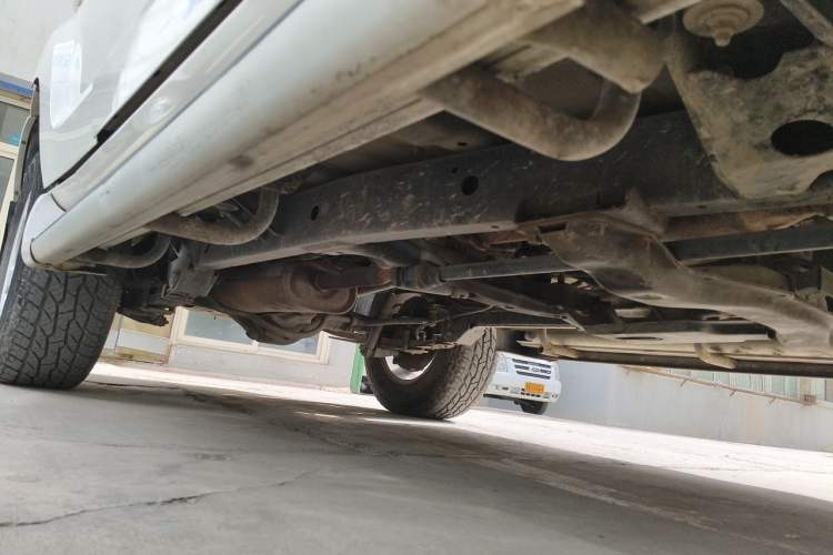 Used Leopaard CS6 2011 2.4L 4x4 Gasoline Comfort Edition Chassis Front Right