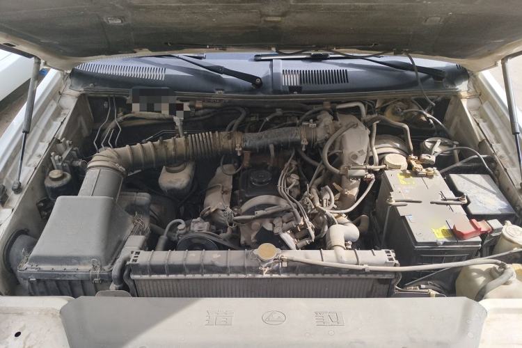 Used Leopaard CS6 2011 2.4L 4x4 Gasoline Comfort Edition Engine Bay