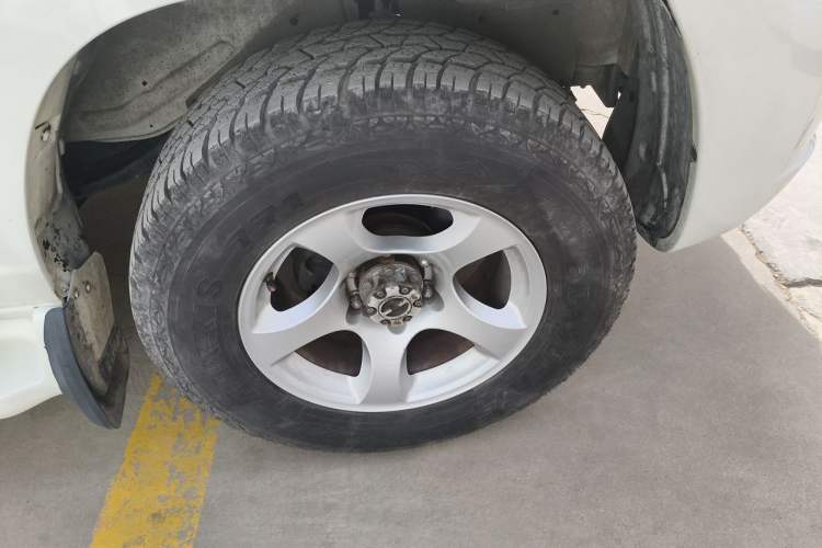 Used Leopaard CS6 2011 2.4L 4x4 Gasoline Comfort Edition Right Front Wheel Hub