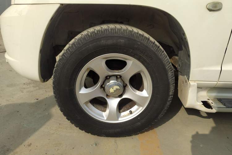 Used Leopaard CS6 2014 2.4L Two-Wheel Drive Comfort Version Exterior 7