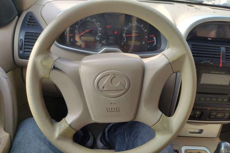 Used Leopaard CS6 2014 2.4L Two-Wheel Drive Comfort Version Steering Wheel