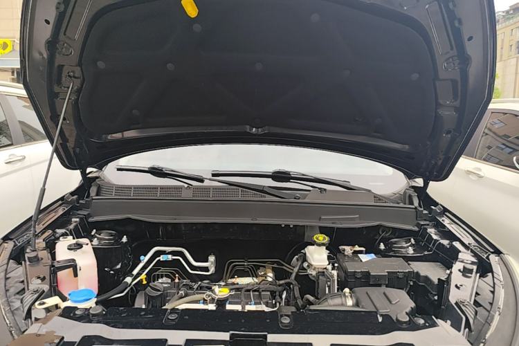 Used Leopaard CS9 2017 1.5L Manual Fashion Model Engine Bay
