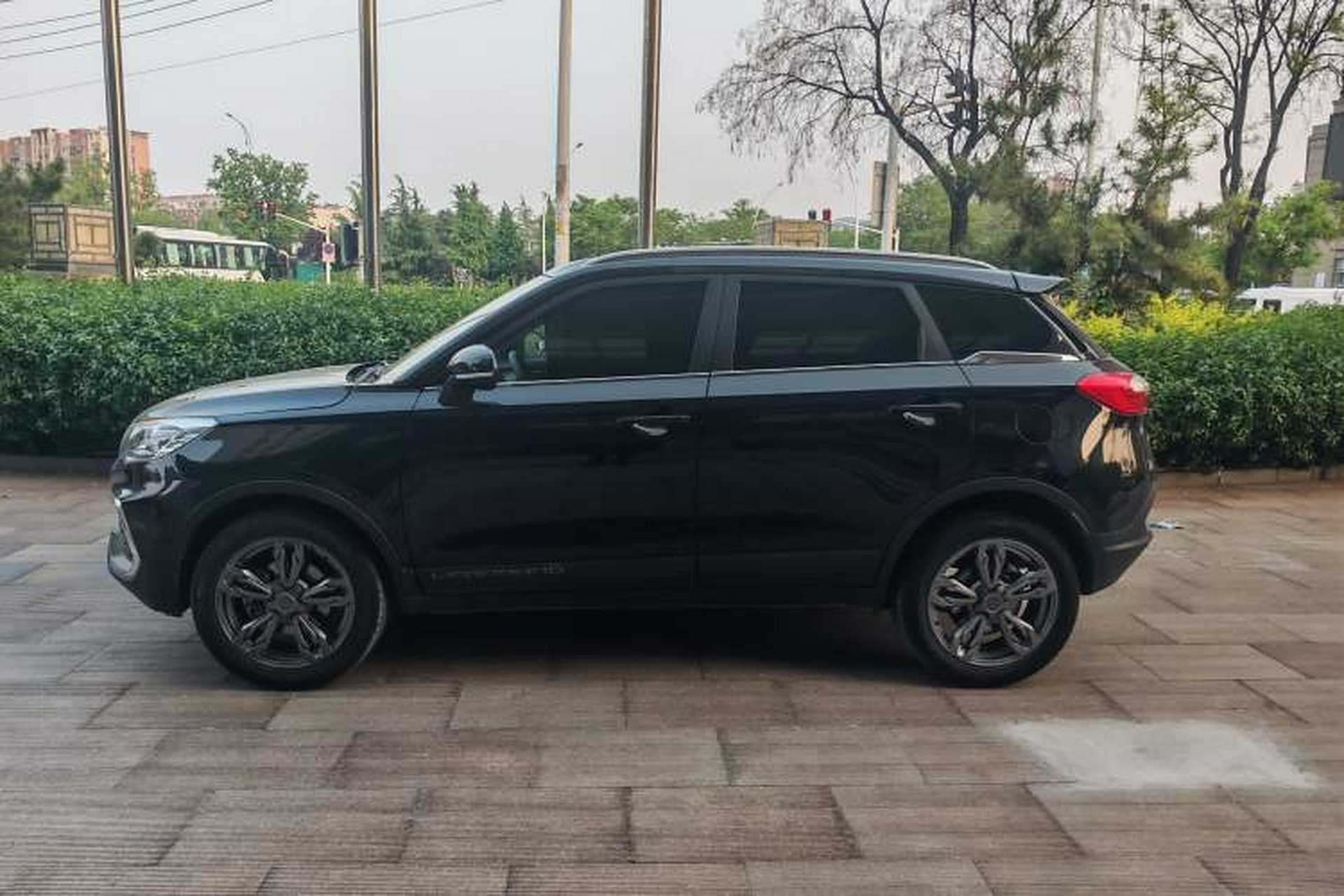 Used Leopaard CS9 2017 1.5L CVT Fashion Edition Exterior 5