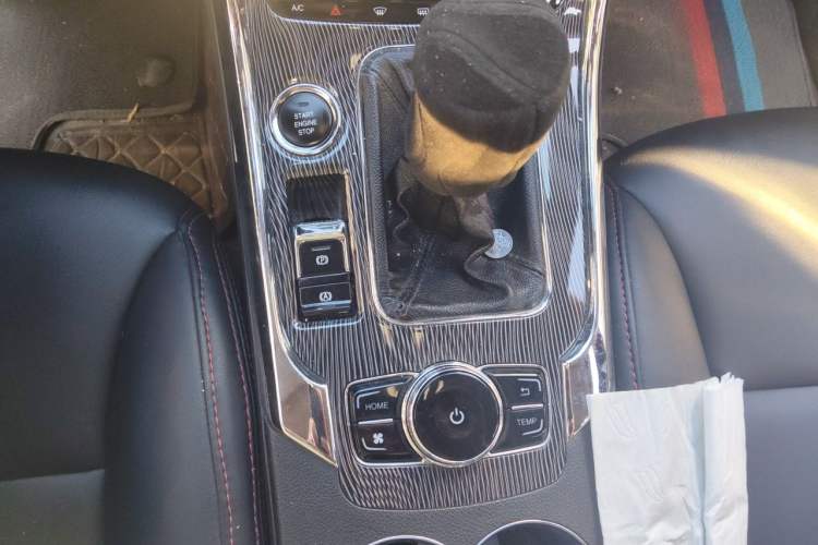Used Leopaard CS9 2017 1.5L Manual Fashion Model Gear Lever