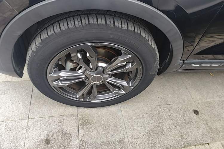 Used Leopaard CS9 2017 1.5L Manual Fashion Model Left Front Wheel Hub