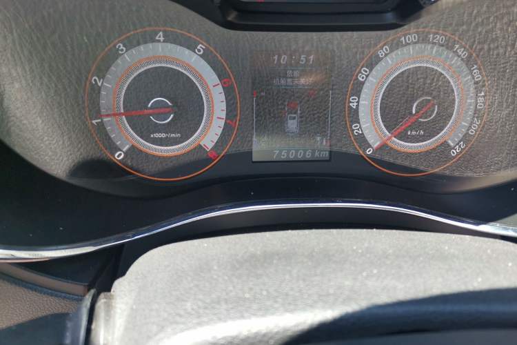 Used Leopaard CS9 2017 1.5L Manual Fashion Model Odometer Close Up