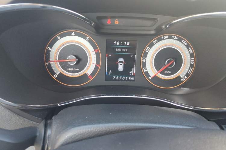 Used Leopaard CS9 2017 1.5L Manual Fashion Model Odometer Close Up