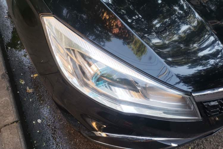Used Leopaard CS9 2017 1.5L CVT Comfort Model Right Front Headlight