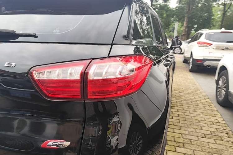 Used Leopaard CS9 2017 1.5L Manual Fashion Model Right Rear Taillight
