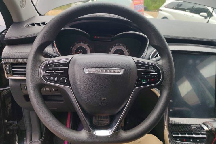 Used Leopaard CS9 2017 1.5L CVT Fashion Edition Steering Wheel