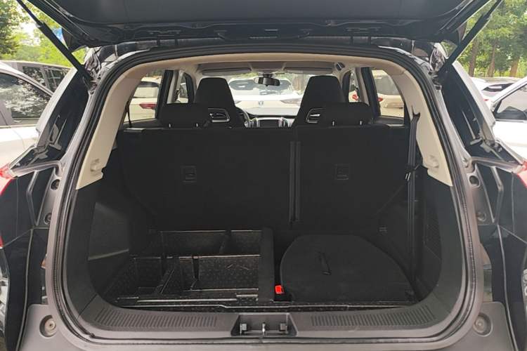 Used Leopaard CS9 2017 1.5L Manual Fashion Model Trunk