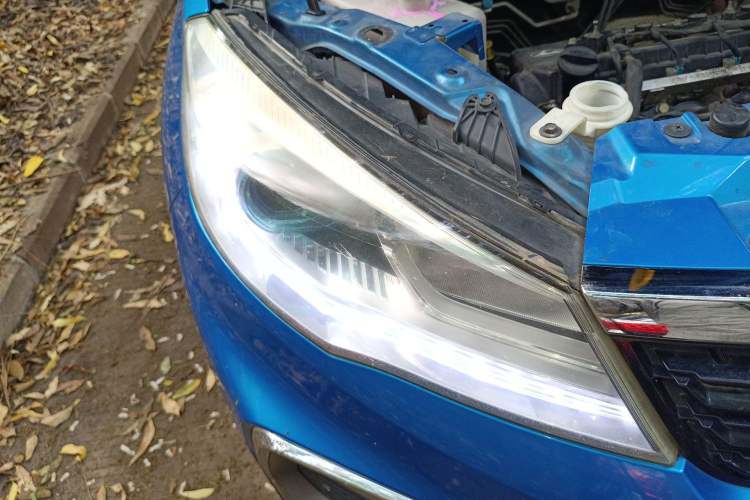 Used Leopaard CS9 2017 1.5L CVT Comfort Model Right Front Headlight