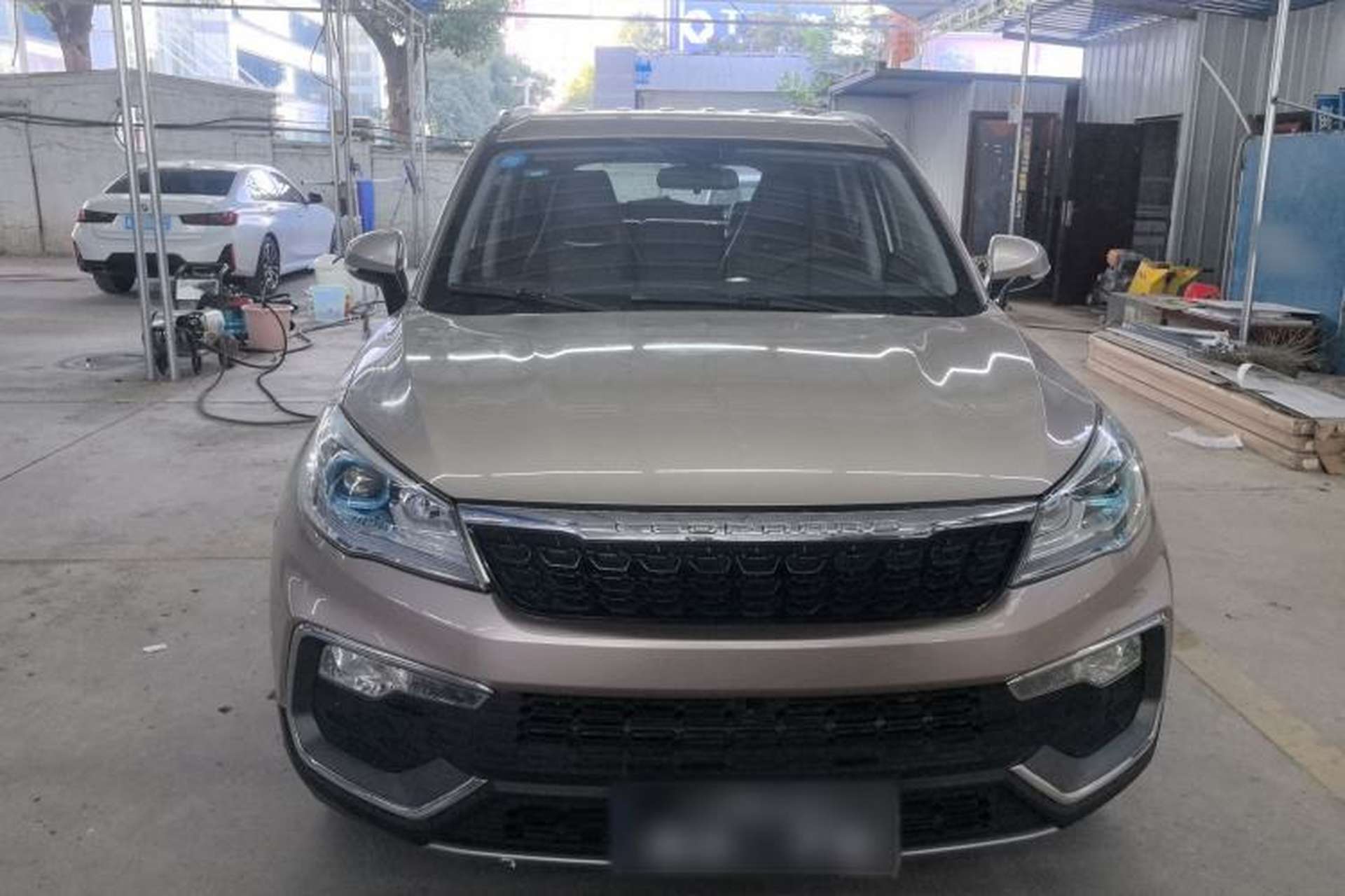Used Leopaard CS9 2017 1.5L CVT Fashion Edition Front