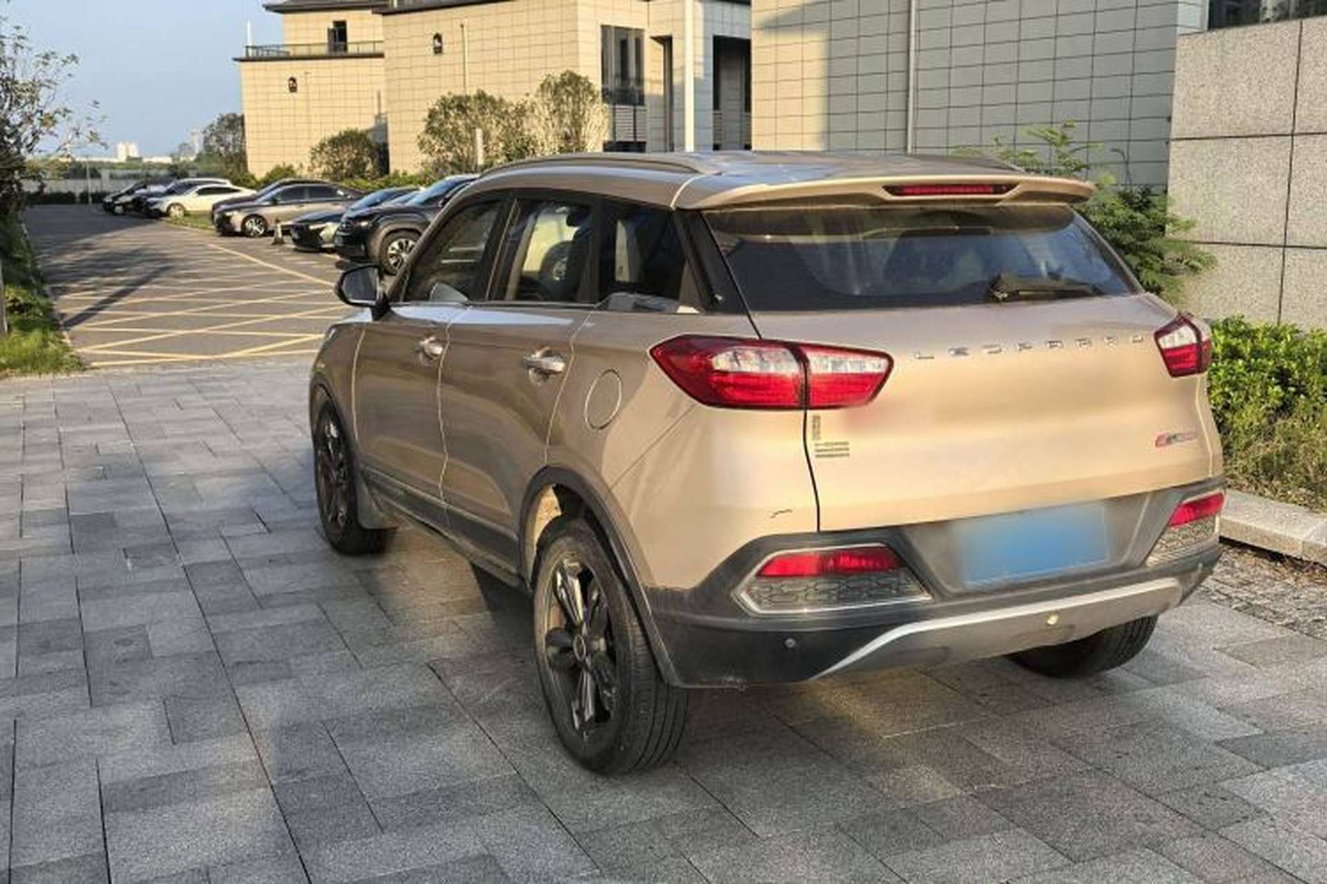 Used Leopaard CS9 2017 1.5L CVT Fashion Edition Exterior 3