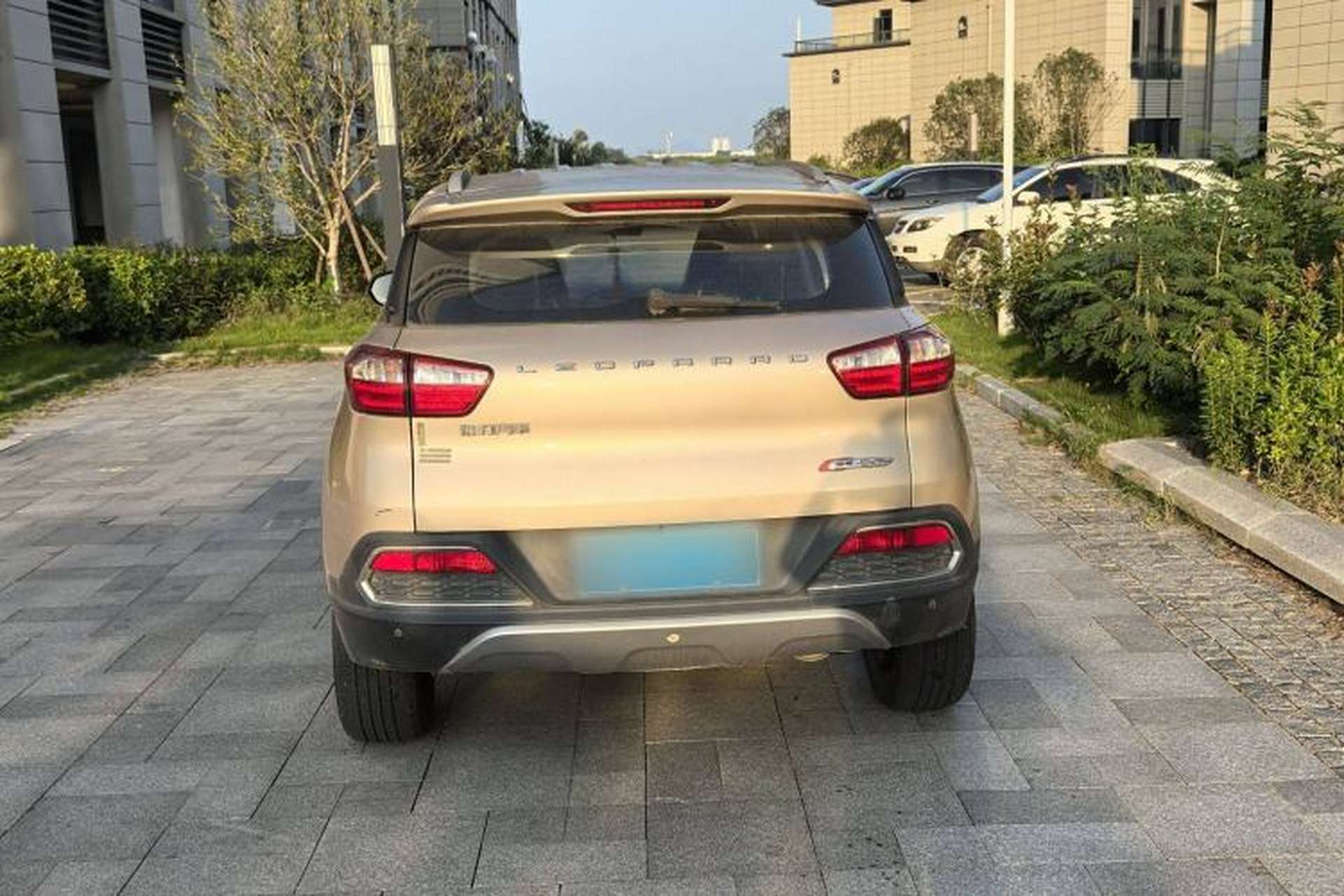 Used Leopaard CS9 2017 1.5L CVT Fashion Edition Exterior 4