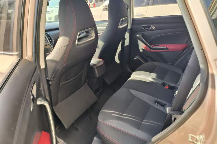 Used Leopaard CS9 2017 1.5L Manual Fashion Model Interior 3