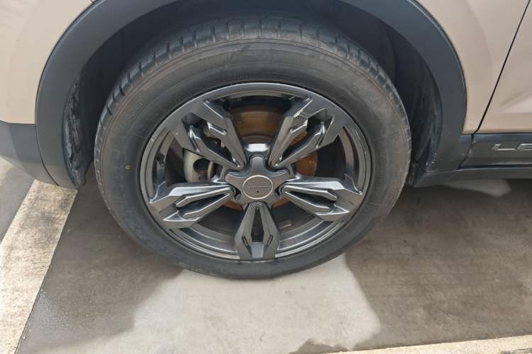 Used Leopaard CS9 2017 1.5L Manual Fashion Model Left Front Wheel Hub