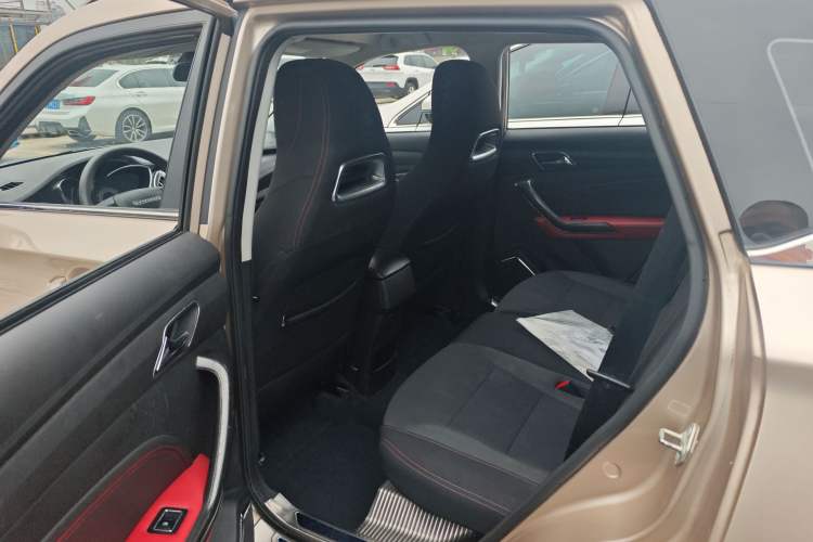 Used Leopaard CS9 2017 1.5L Manual Fashion Model Left Rear Seat