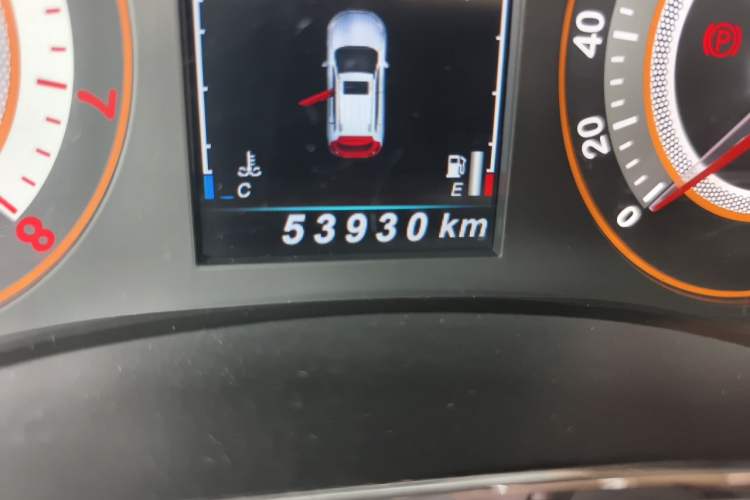Used Leopaard CS9 2017 1.5L Manual Comfort Model Odometer Close Up