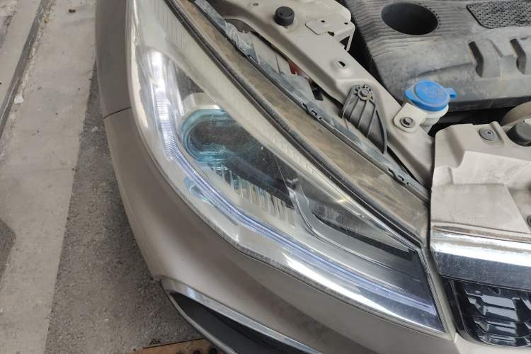 Used Leopaard CS9 2017 1.5L CVT Comfort Model Right Front Headlight