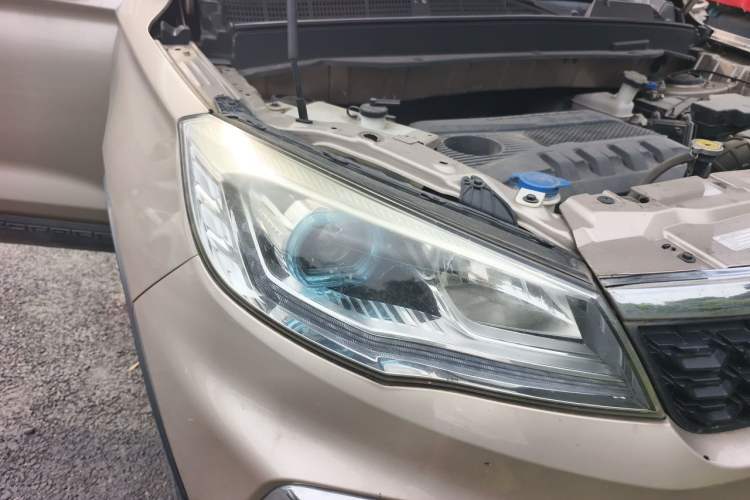 Used Leopaard CS9 2017 1.5L Manual Comfort Model Right Front Headlight