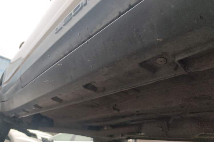 Used Leopaard CS9 2017 1.5L Manual Fashion Model Right Side Sill