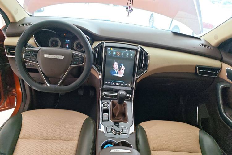 Used Leopaard CS9 2017 1.5L Manual Luxury Version Center Console