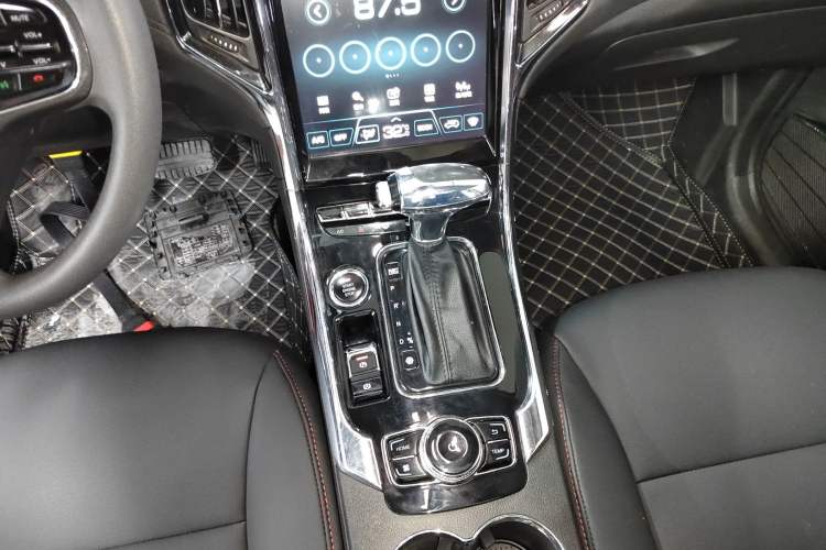 Used Leopaard CS9 2017 1.5L CVT Comfort Model Gear Lever