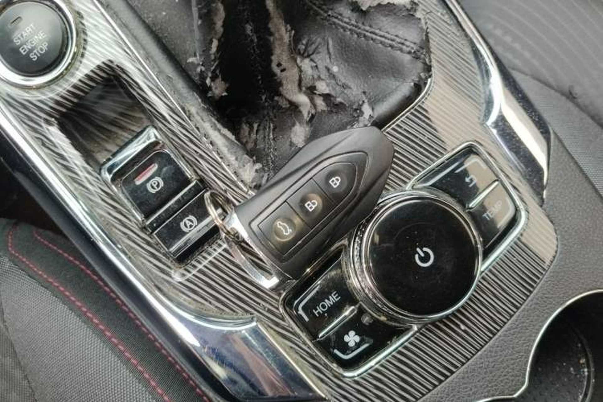 Used Leopaard CS9 2017 1.5L Manual Fashion Model Interior 1
