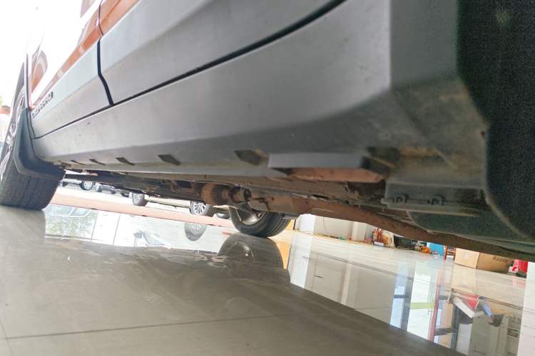 Used Leopaard CS9 2017 1.5L Manual Luxury Version Left Side Sill