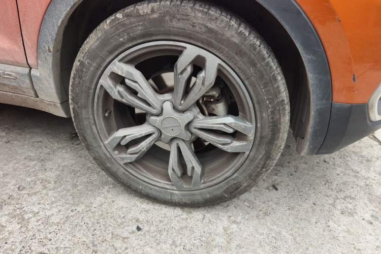 Used Leopaard CS9 2017 1.5L CVT Fashion Edition Right Front Wheel Hub