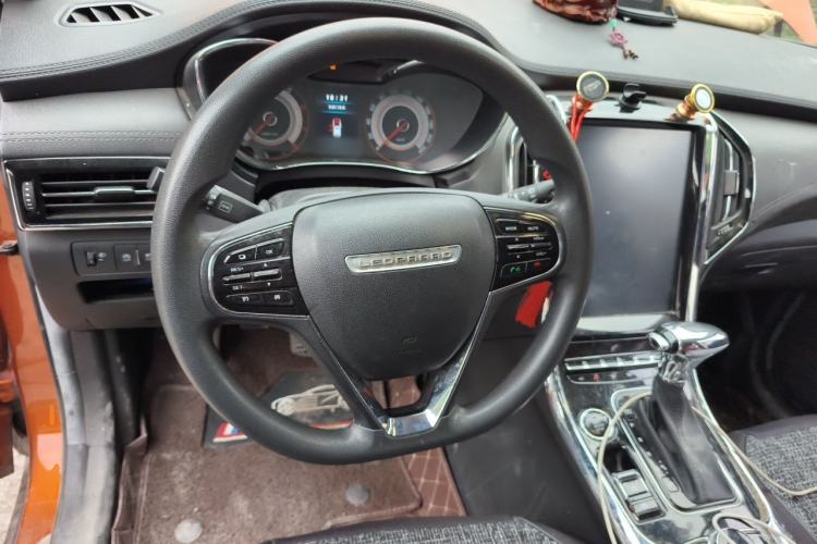 Used Leopaard CS9 2017 1.5L CVT Fashion Edition Steering Wheel