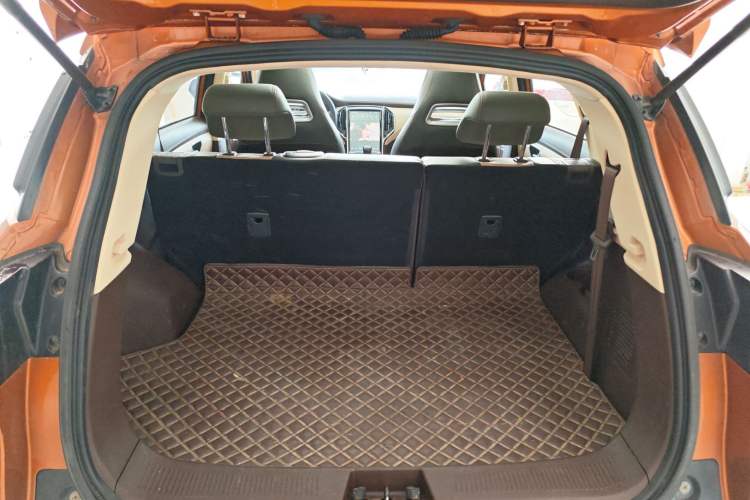 Used Leopaard CS9 2017 1.5L Manual Luxury Version Trunk