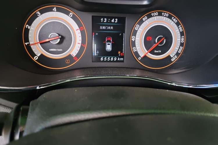 Used Leopaard CS9 2017 1.5L Manual Elite Model Odometer Close Up