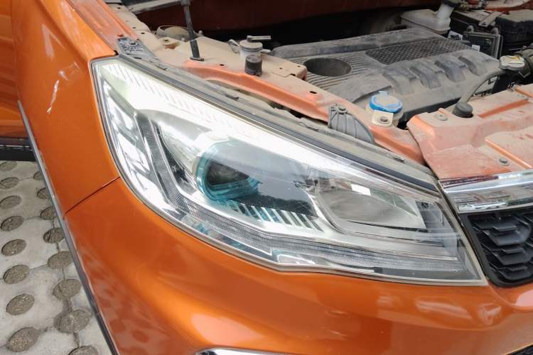 Used Leopaard CS9 2017 1.5L CVT Comfort Model Right Front Headlight